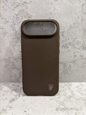 IPHONE AIR IDEAL OF SWEDEN — SILICONE CASE — MOCHA MOUSSE